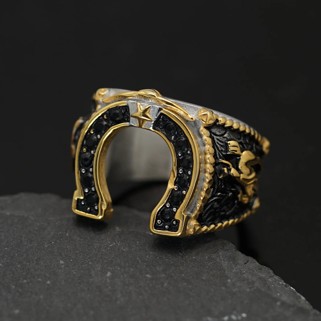 Bague en acier inoxydable couleur or avec fer à cheval et strass pour hommes - Bague classique pour cadeau de bijoux imposant